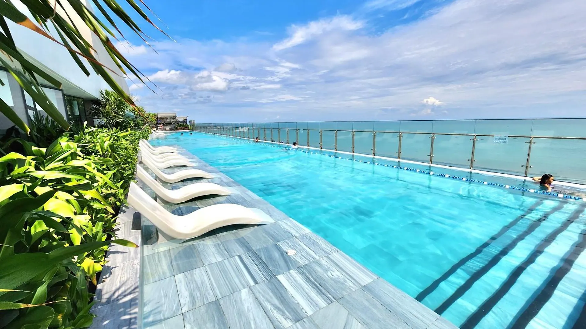 Nang'S Apartment - The Song Vung Tau, Pool & Yellow Sand Beach