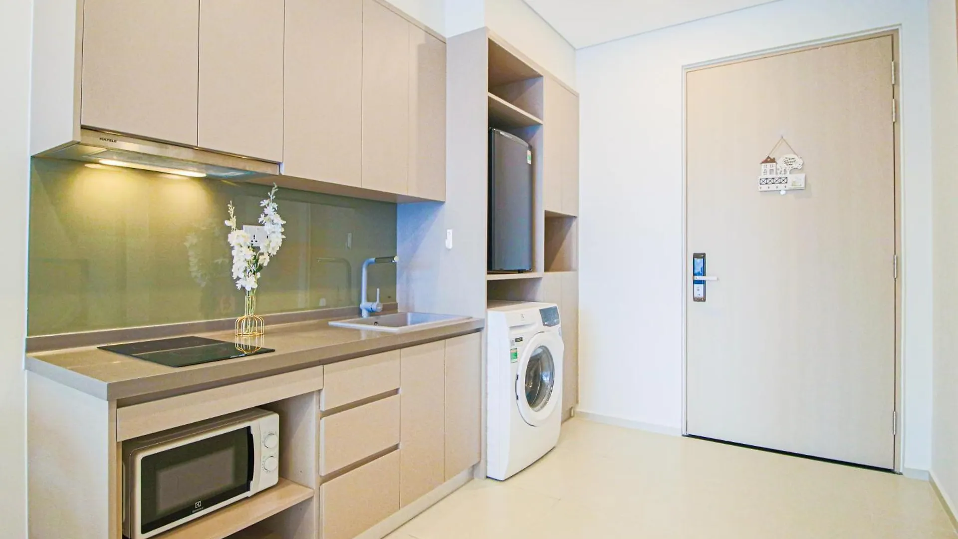 Nang'S Apartment - The Song Vung Tau, Pool & Yellow Sand Beach