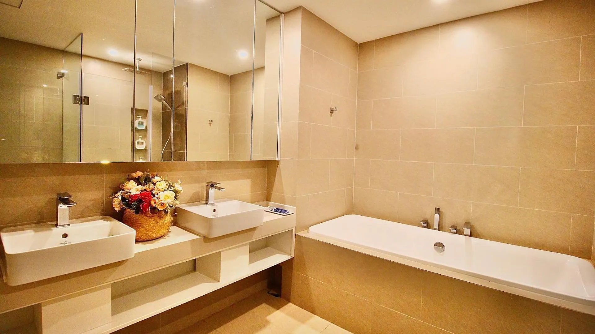Nang'S Apartment - The Song Vung Tau, Pool & Yellow Sand Beach