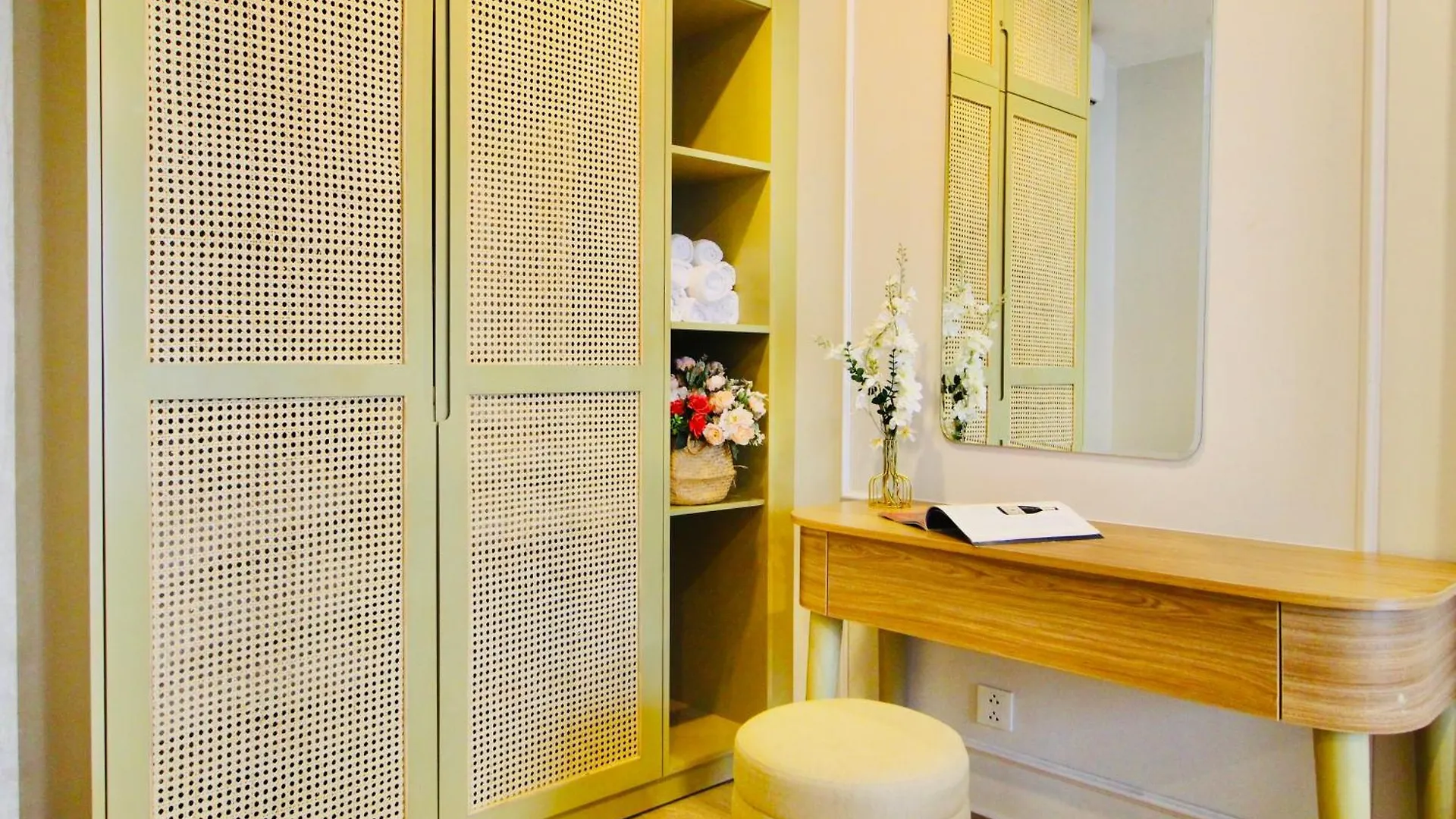 Nang'S Apartment - The Song Vung Tau, Pool & Yellow Sand Beach